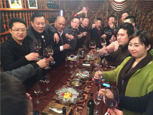 湖南酒商好漢邦十八兄弟齊聚納新紅酒匯